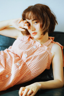 可疑的美容院在线观看